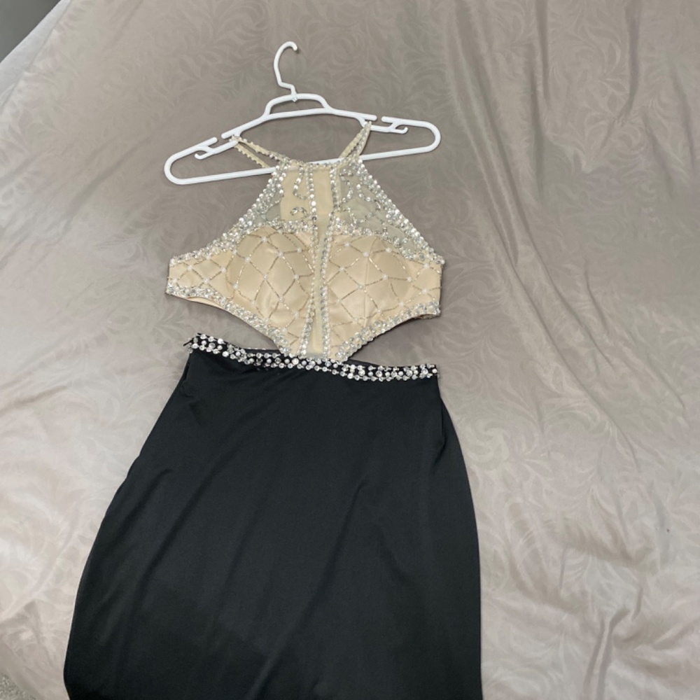 Prom Dresd - image 3